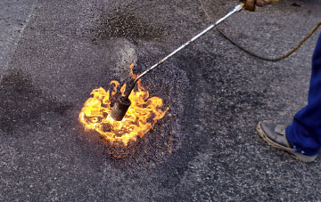 Hartford flat roofing repairs